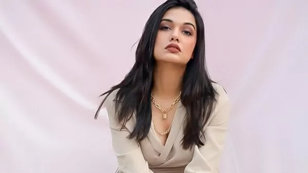 Divya Aggarwal crossed all limits of boldness, gave bold poses in a transparent gown