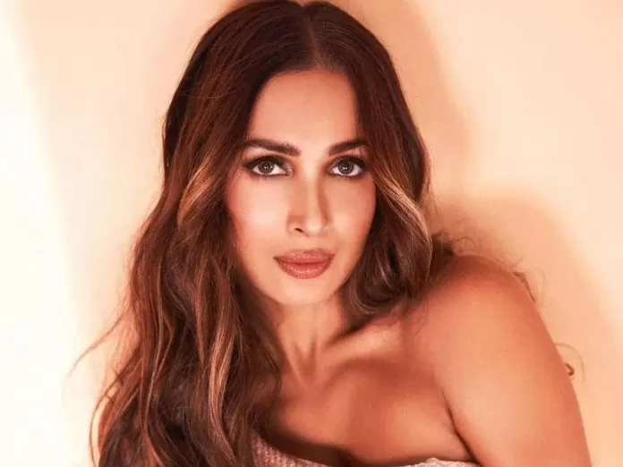 Malaika Arora showed such bo*ldness wearing a transparent dress at the event, pictures and videos are intoxicating