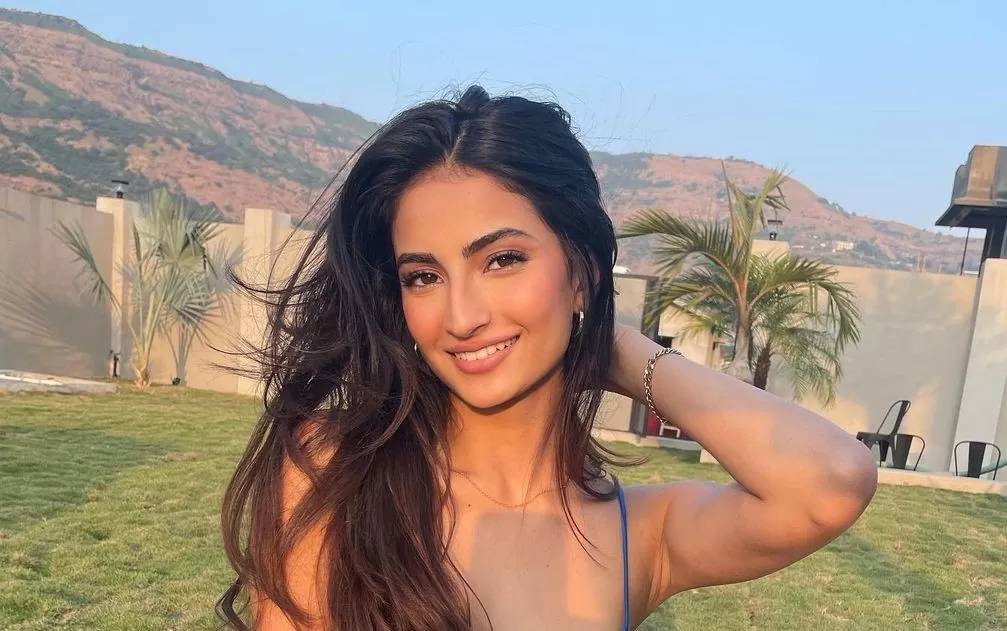 Palak Tiwari crossed all limits of boldness, flaunted bralette look in open jacket