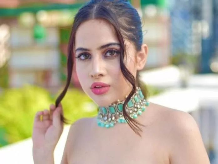 Urfi Javed became uncontrollable while posing, such a word came out of her mouth; won't believe ears