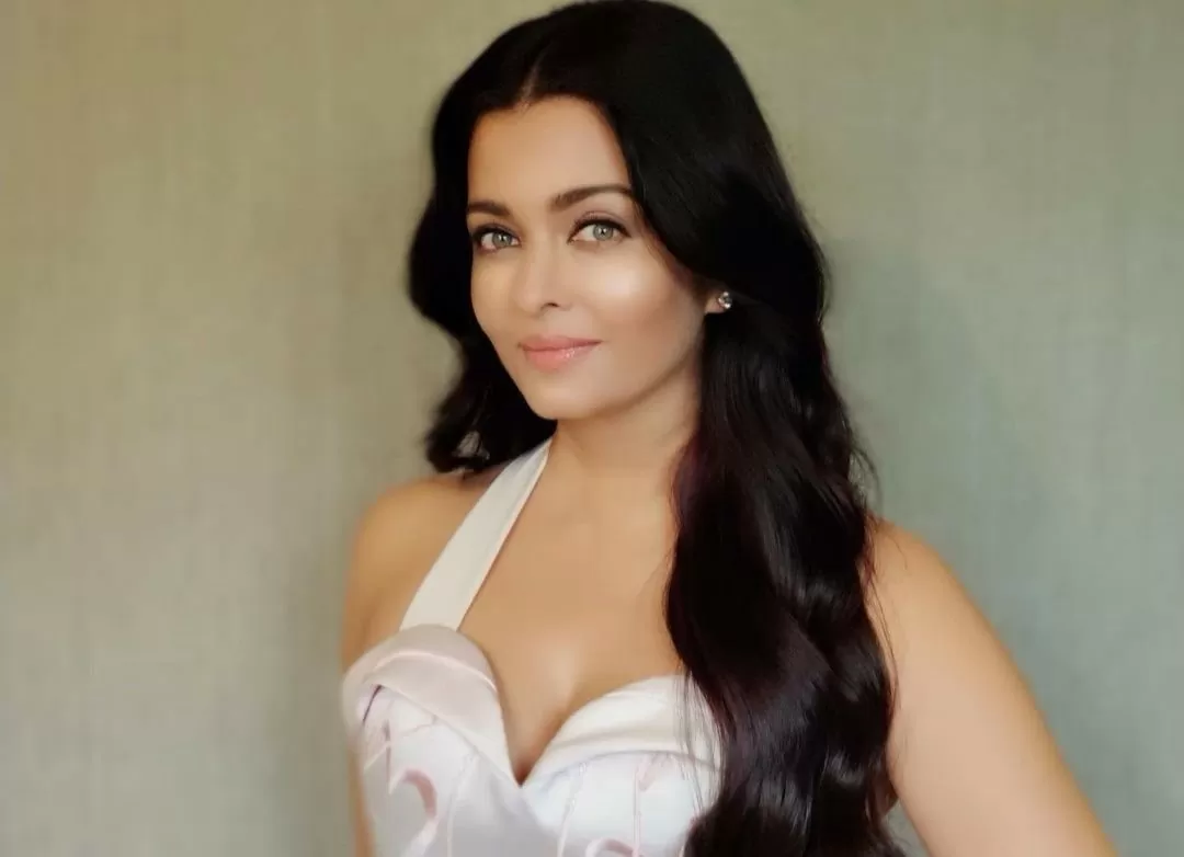 Aishwarya Rai shared a special picture with Mani Ratnam as soon as 'PS1' was released, Guru-Shishya duo in discussion