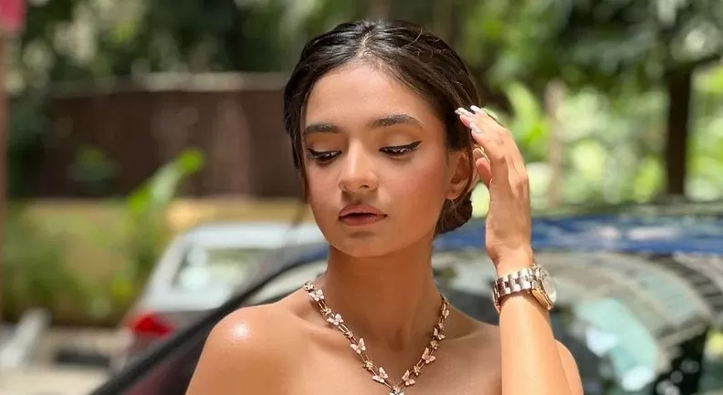 Anushka Sen bo*ldness is increasing every day, flaunted perfect figure in crop top