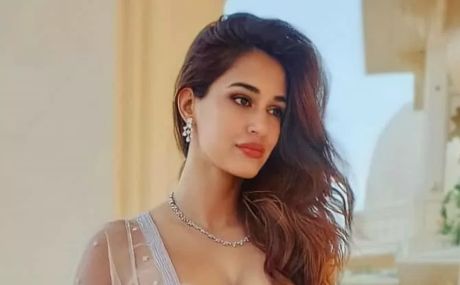 Disha Patni crossed all limits of bo*ldness, wearing a bik*ini and doing such an act in front of the camera, the pictures went viral