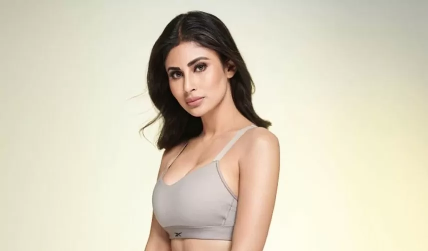 Mouni Roy wore a stringed dress for the photoshoot, bo*ld acts captured in the camera