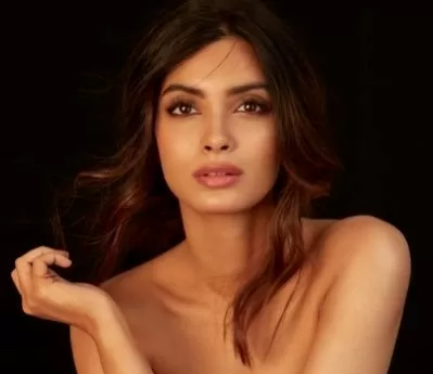 Diana Penty crossed all limits, got her sexy photoshoot done by wearing a top made of chain