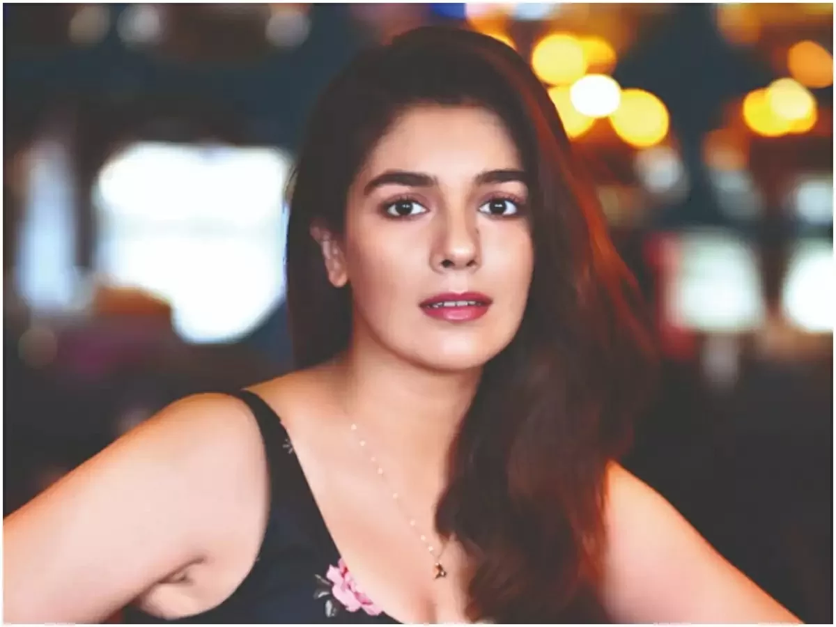 TV 'Pratigya' showed the bo*ldest avatar wearing a bikini, flaunted toned figure on the beach