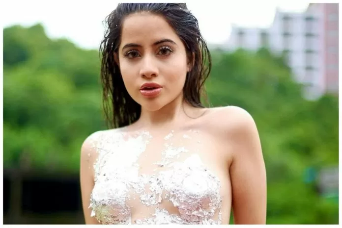 Urfi Javed attended the event wearing a plastic cover, users made lewd comments after watching the video