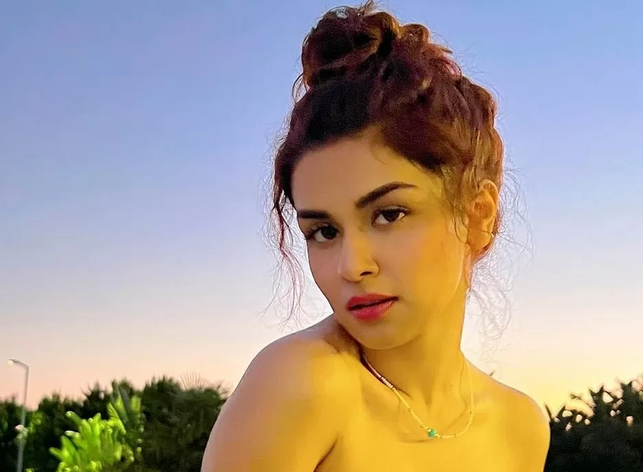 Avneet Kaur showed transparent bralette in open coat, s*xy and hot look captured on camera, see photos Avneet Kaur showed transparent bralette in open coat, s*xy and hot look captured on camera, see photos