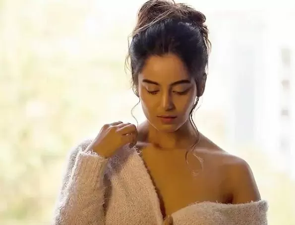 Srishty Rode crossed all limits of bo*ldness, got photoshoot done while taking a bath, pictures went viral Srishty Rode crossed all limits of bo*ldness, got photoshoot done while taking a bath, pictures went viral