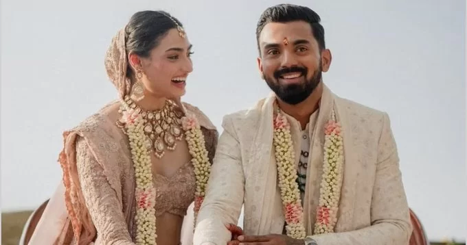Athiya Shetty-KL Rahul Video : Athiya Shetty and KL Rahul were seen together for the first time after marriage, fans said ... see in the video