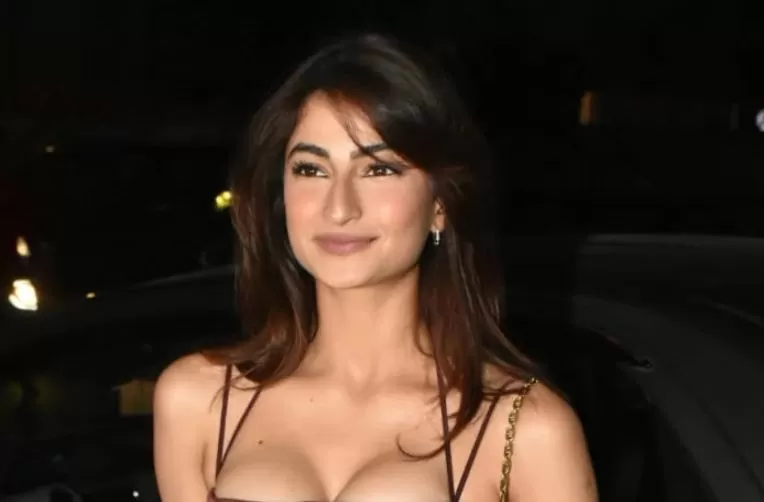 Shweta Tiwari's daughter Palak Tiwari crossed the limits of bo*ldness, got a photoshoot done in a body tight dress, see pictures Shweta Tiwari's daughter Palak Tiwari crossed the limits of bo*ldness, got a photoshoot done in a body tight dress, see pictures