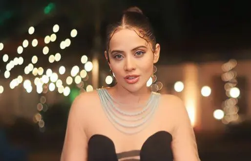 Urfi Javed Twitter: Urfi Javed said such an 'obscene' thing in the affair of poetry that people were blown away