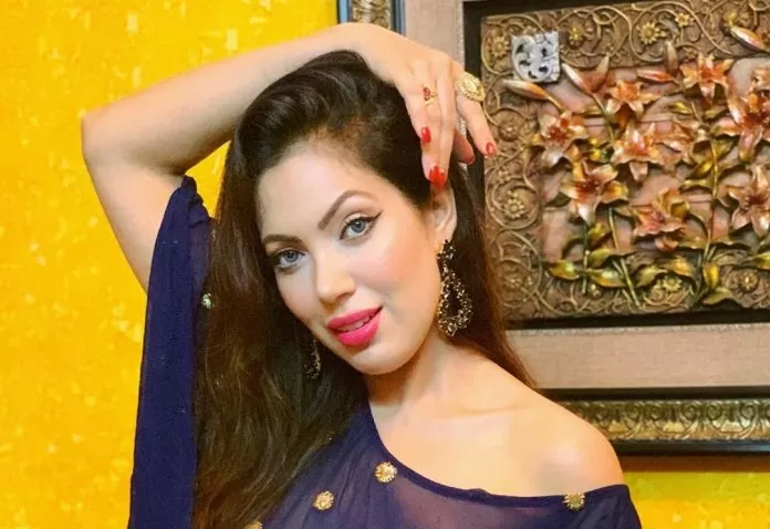 Viral Video: Babita ji wore such a dress, had to be repaired again and again