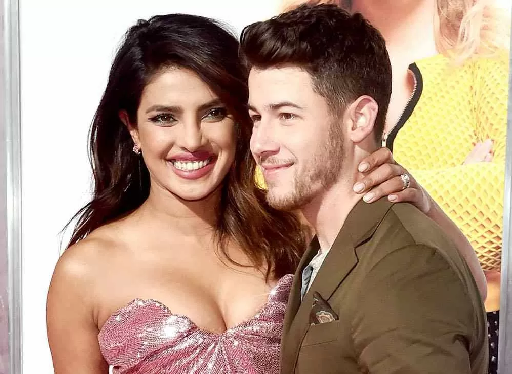 Husband Nick Jonas did such an act with Priyanka Chopra that the actress turned red with shame, watch this romantic video