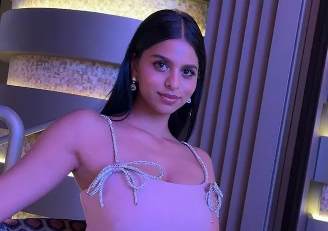 Suhana Khan opened the front zip at the airport, crossed the limits of boldness, people are surprised to see this act of Dabangg girl