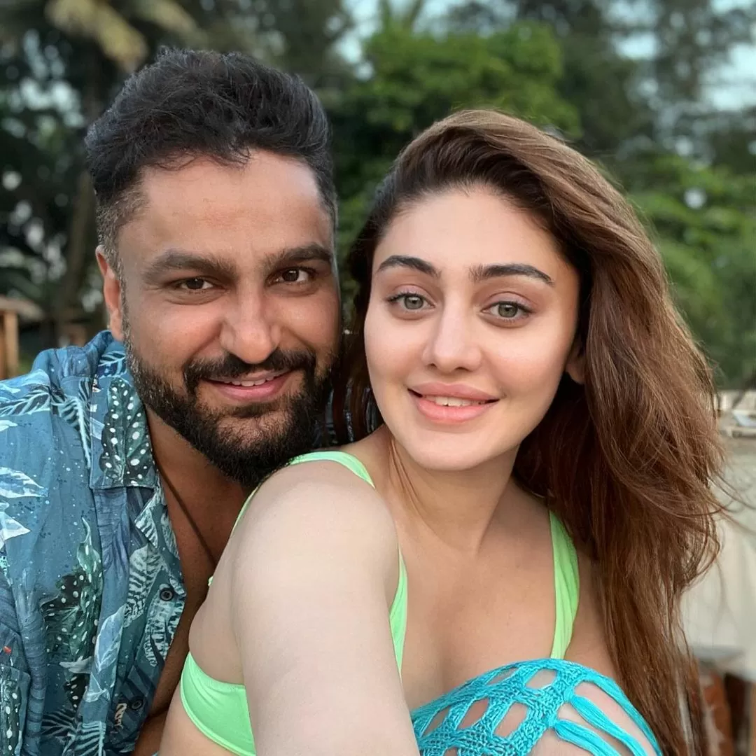 Shefali Jariwala shared very bo*ld photos with husband, se*xy figure shown  in green bik*ini - informalnewz