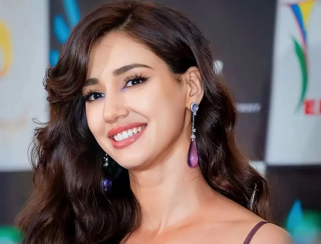 Disha Patni wore such a thing under orange bra, people are playing this video again and again to see