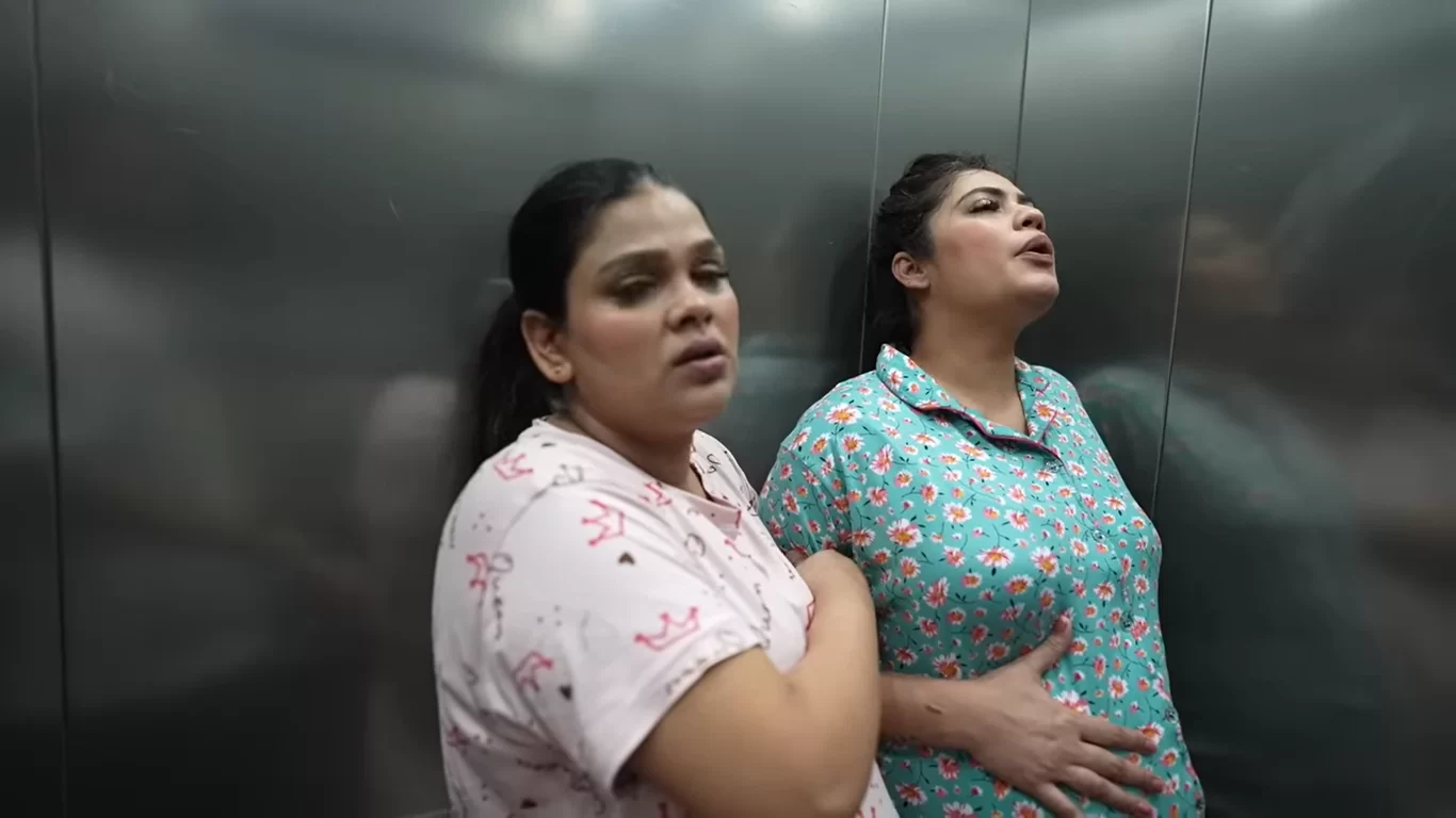Actor's second wife's health worsened before delivery, severe pain in stomach, going to be mother