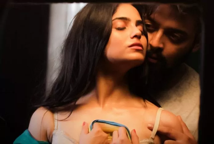 Bold Web Series: Watch this web series alone, seeing bold scenes will make you sweat