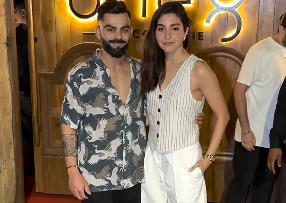 Anushka Sharma and Virat Kohli serve 'couple goals' as they step out in style for a dinner date; WATCH VIDEO