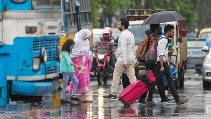 IMD ALERT! Meteorological Department has issued heavy rain alert in 17 districts and 4 divisions, weather will change from July 21, learn IMD forecast