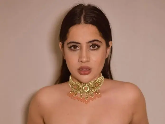 Urfi came out on the road as 'Dil', will be shocked to see the dress, watch video