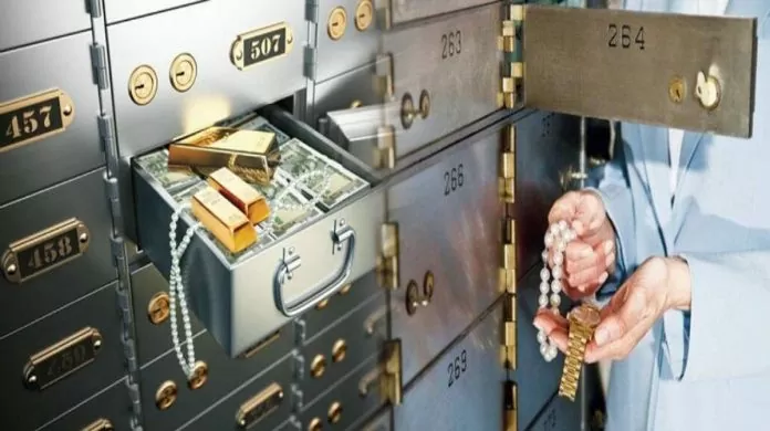 SBI, HDFC, Bank of Baroda and ICICI Bank customers cannot keep these items in their locker - Details