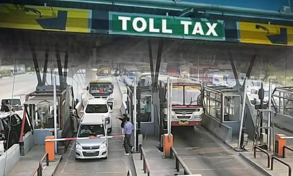 Toll Tax Exemption: These drivers do not have to pay toll tax at toll plazas - Details here