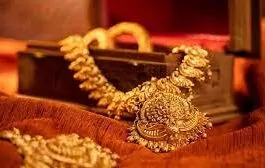 Dubai Gold Rate: Gold is so cheap in Dubai, how much can you bring to India, know the A to Z rules