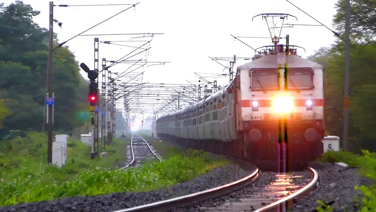 Special Train: Good news for railway passengers, many special trains will run on this route, see the complete schedule here Special Train: Good news for railway passengers, many special trains will run on this route, see the complete schedule here