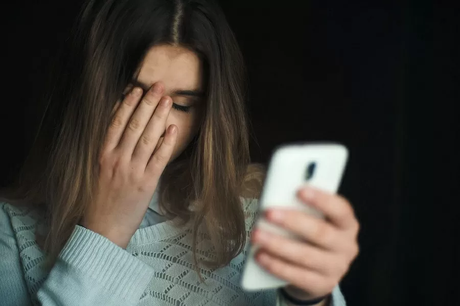 Mobile Service Closed: Big news for mobile users, free service stopped, now you will have to pay Rs 2400 Mobile Service Closed: Big news for mobile users, free service stopped, now you will have to pay Rs 2400