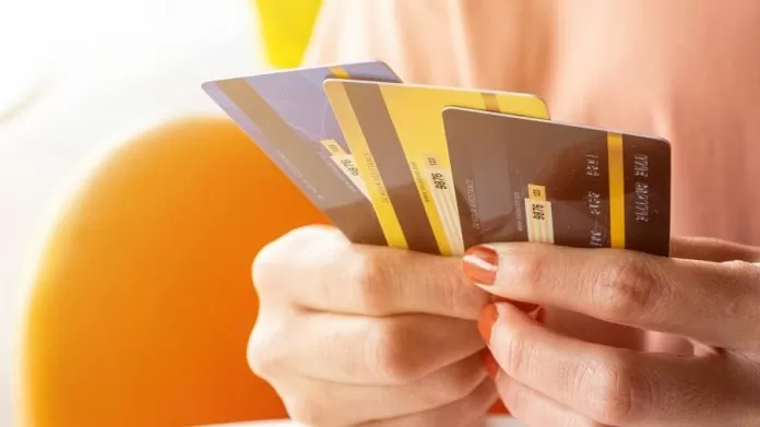 Credit Card Charges/Transaction Limit: MasterCard, Visa and Rupay Card; Know which one is better?