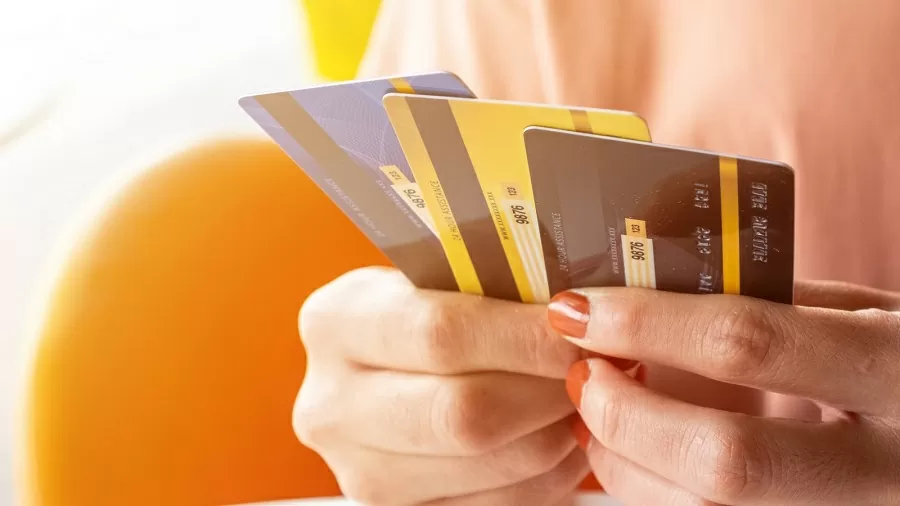 Credit Card Charges/Transaction Limit: MasterCard, Visa and Rupay Card; Know which one is better?