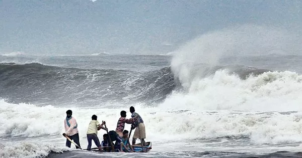Cyclone Michong: Fishermen are prohibited from going into the sea amid warning of heavy rain in this state on December 5.