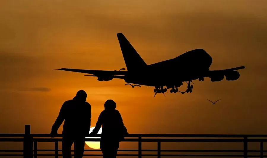Travel Insurance: You will get Rs 2 lakh if flight gets delayed or cancelled? know what are the rules