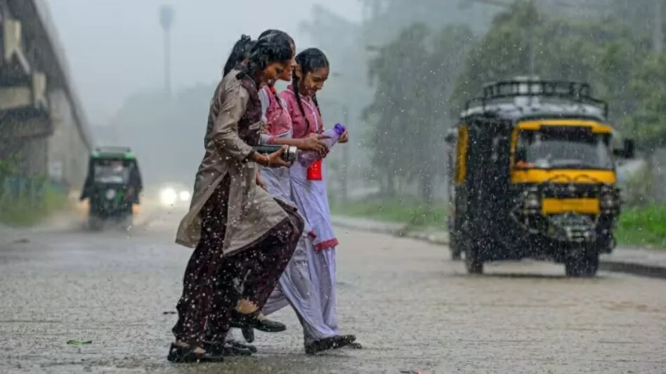 IMD issued alert for continuous rain for 3 days in Delhi, know the weather condition