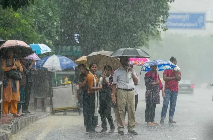 IMD Rainfall Update: Heavy rain and snowfall is going to occur in these areas in the next few hours, orange alert issued