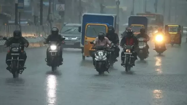 Weather Update There will be rain with thunder, lightning and strong winds in many states, know the weather condition of your area. Weather Update There will be rain with thunder, lightning and strong winds in many states, know the weather condition of your area.