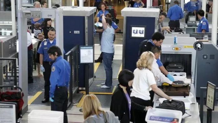 Airport New Service: Good News! New service for luggage started at Delhi airport, now the hassle of luggage will end in 60 seconds