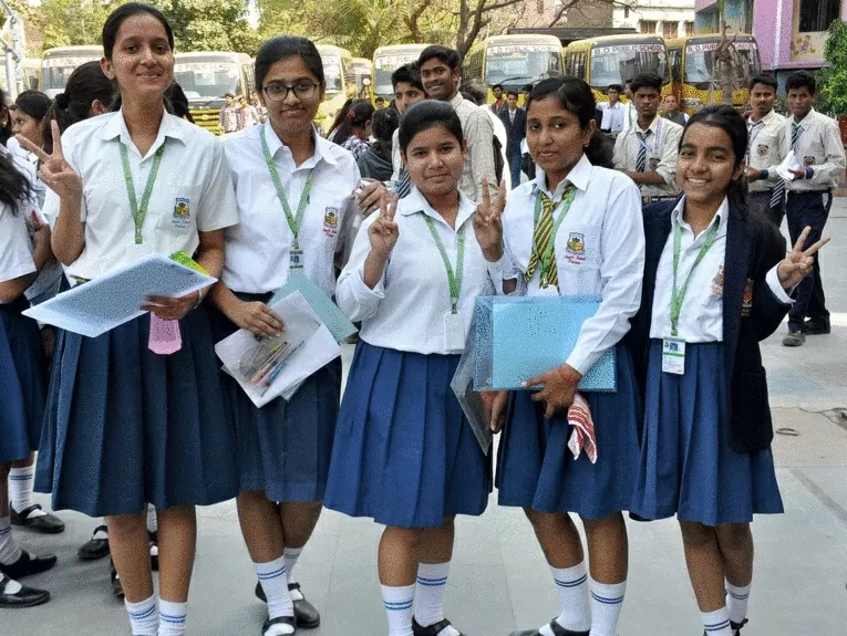School Holiday: Big relief for students! School timings changed, summer holidays also declared, schools will remain closed for so many days School Holiday: Big relief for students! School timings changed, summer holidays also declared, schools will remain closed for so many days