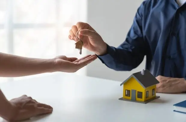 Property Rules Landlord should get this paper made for Rs 200, tenants will never be able to take possession of the house