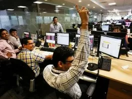 Banking Stocks: HDFC-ICICI and Kotak shares reach 52-week high, Details here
