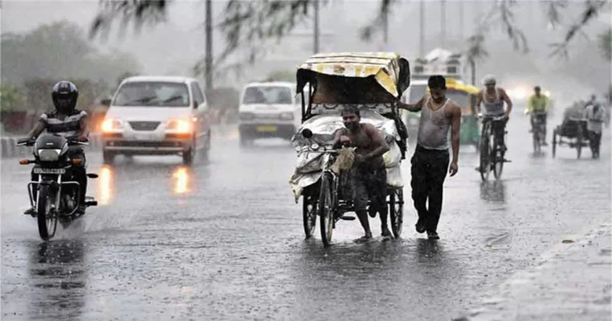 Weather Update: Due to activation of new system, dust storm will continue for next 2 days, heavy rain in 20 districts
