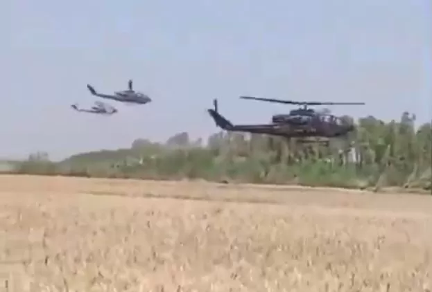 Army helicopters are drying wheat fields in Pakistan, you will not believe after watching the video