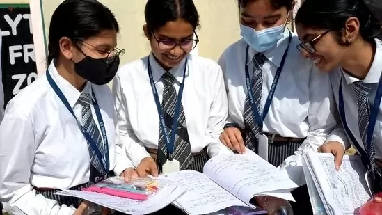 CBSE sample Paper 2025: CBSE released 30 sample papers of class 10th and 20 sample papers of class 12th