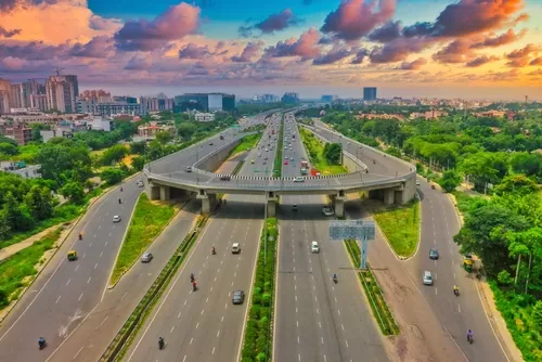 New Express Highway: Now the journey of one and a half hour will be completed in 12 minutes, today PM Narendra Modi will lay the foundation