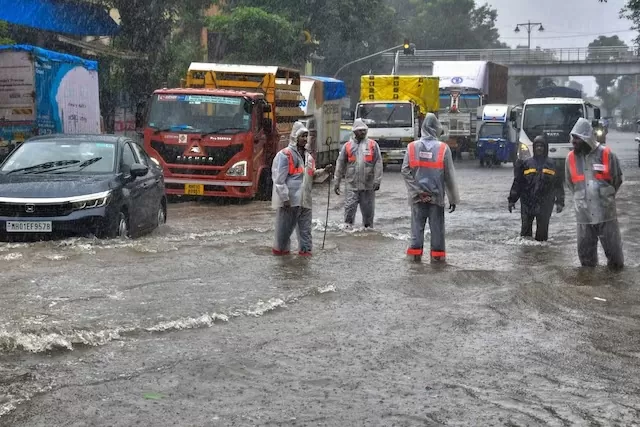 Rainfall Alert: Warning of strong storm and hailstorm with heavy rain in 17 states, know the weather condition in your state.