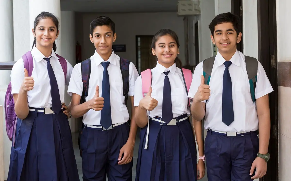 School Closed: Preparation to close English medium schools, big statement from the Education Minister