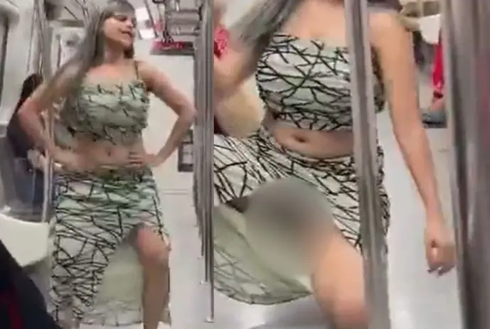 Girl starts dancing dirty in ladies coach of Delhi Metro; crossing all limits of obscenity - Watch