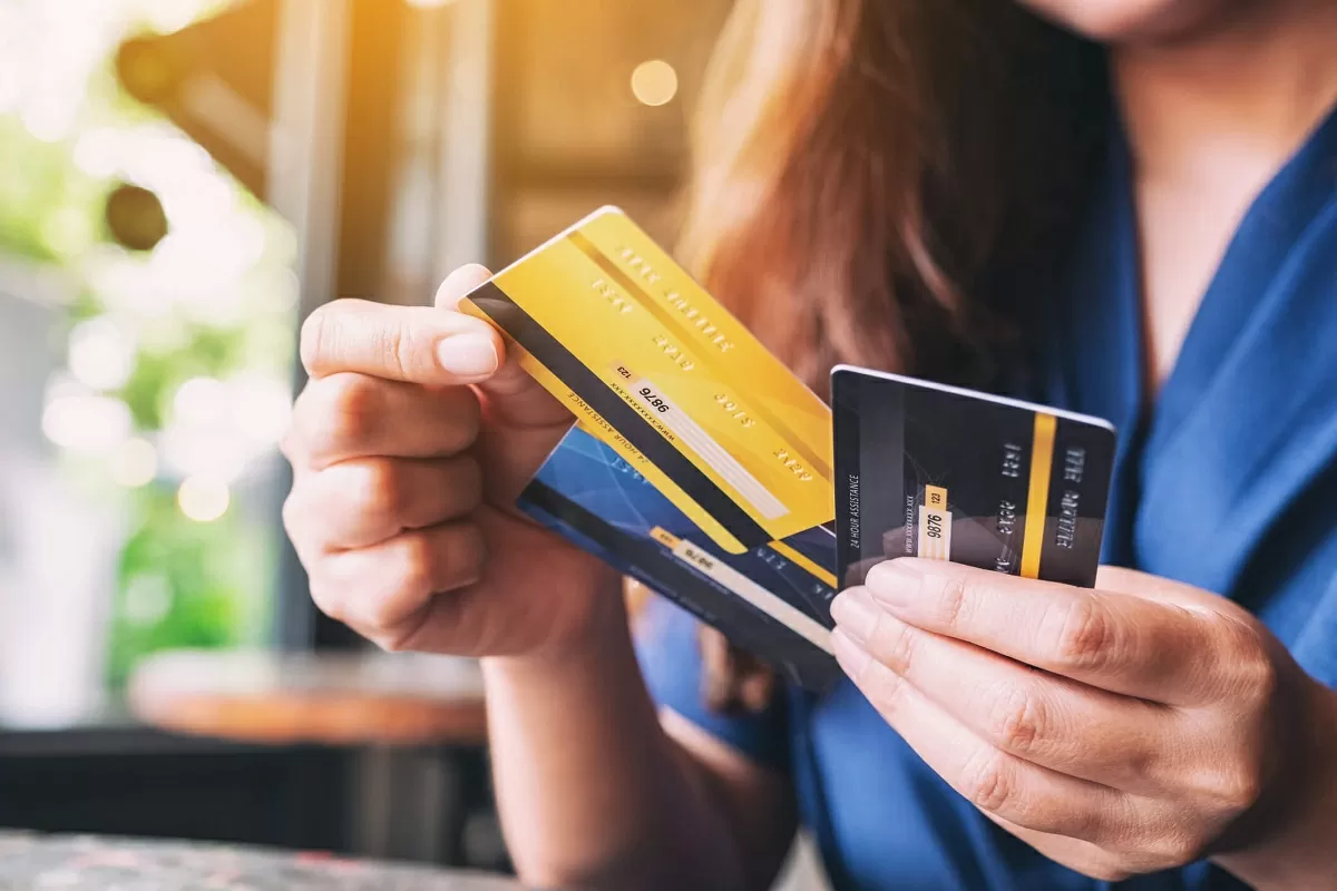 Utility bill payment charges: Big news for credit card holders! 1% extra charge will be levied on paying utility bills using this bank's credit card Credit Card Rules Changed: Big news for credit card holders! Big change in credit card rules, will have a direct impact on your pocket